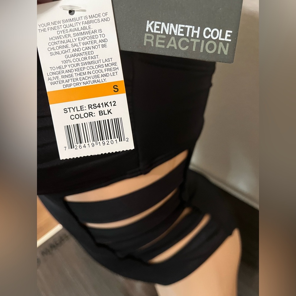 Kenneth Cole Black Cutout Halter Strap One Piece Swimsuit NWT Size S - Picture 6 of 10